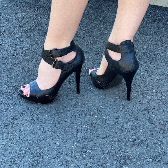 Charles David Double Strap Platform Stiletto’s - Picture 4 of 14